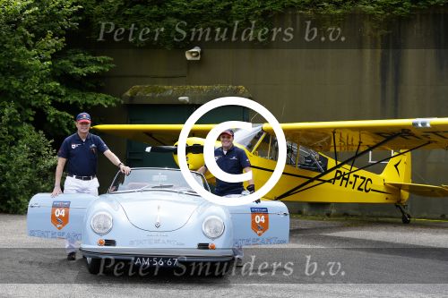 Lievelde 28 juni 2015
Jan Peter Balkenende en zijn broer Evert Jan doen mee in een porsche cabrio met de achterhoek Rally