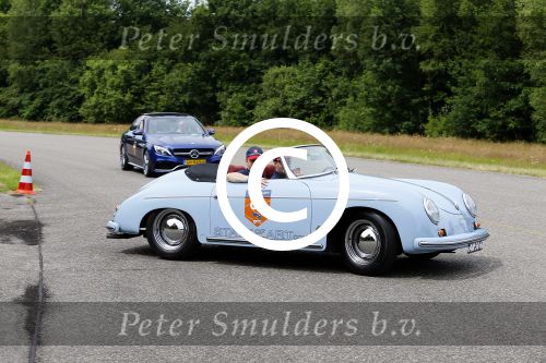 Lievelde 28 juni 2015
Jan Peter Balkenende en zijn broer Evert Jan doen mee in een porsche cabrio met de achterhoek Rally