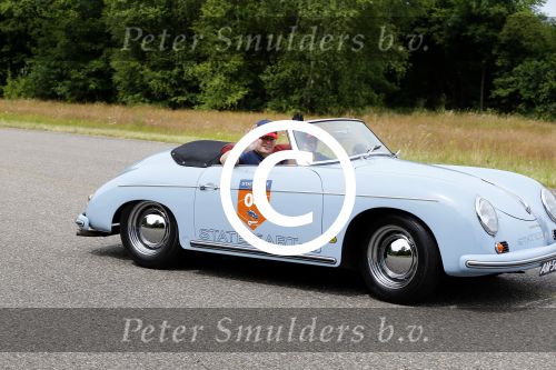 Lievelde 28 juni 2015
Jan Peter Balkenende en zijn broer Evert Jan doen mee in een porsche cabrio met de achterhoek Rally