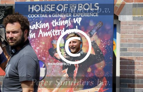 Amsterdam 13 augustus 2015  
Jan Versteegh van BNN tijdens opnames bij Bols