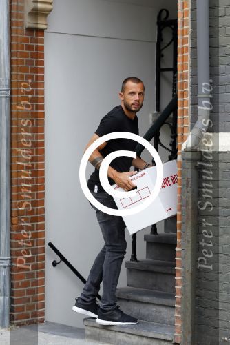 Amsterdam 11 augustus 2015
Johnny Heitinga verhuist naar zijn nieuwe huis in Amsterdam Zuid.