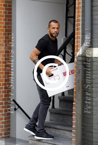 Amsterdam 11 augustus 2015
Johnny Heitinga verhuist naar zijn nieuwe huis in Amsterdam Zuid.
