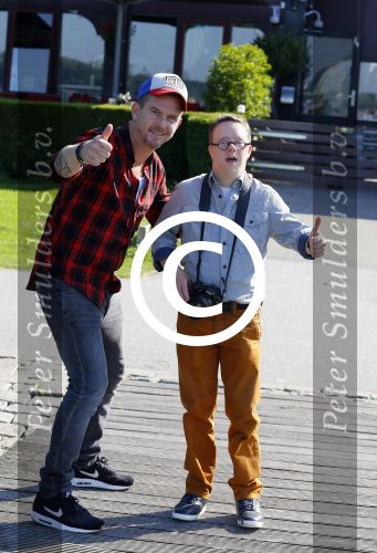 Rotterdam 9 augustus 2015
Edwin Smulders Johnny de Mol en Tomas v d Broek tijdens opnames van het rtl programma Down met Johnny. We gingen naar de premiere naar Wickie de Viking in het nieuwe Luxor.