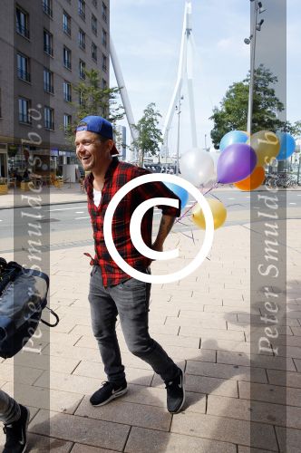Rotterdam 9 augustus 2015
Edwin Smulders Johnny de Mol en Tomas v d Broek tijdens opnames van het rtl programma Down met Johnny. We gingen naar de premiere naar Wickie de Viking in het nieuwe Luxor.