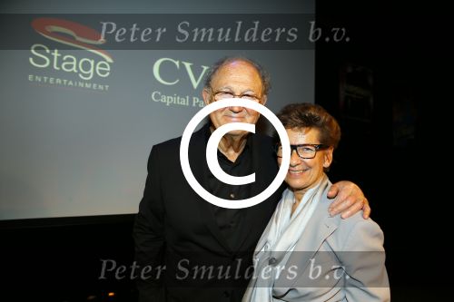 Amsterdam 19 juni 2015
Joop v d Ende geeft persconferentie dat hij 60% van Stage entertainment heeft verkocht aan CVC Capital. Jannine v d Ende is natuurlijk aanwezig.