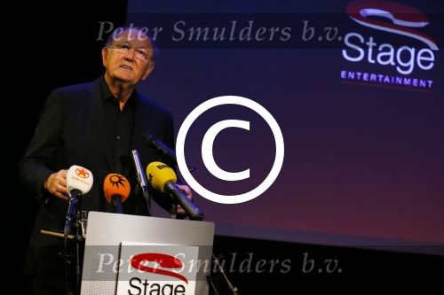 Amsterdam 19 juni 2015
Joop v d Ende geeft persconferentie dat hij 60% van Stage entertainment heeft verkocht aan CVC Capital. Jannine v d Ende is natuurlijk aanwezig.