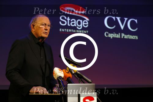 Amsterdam 19 juni 2015
Joop v d Ende geeft persconferentie dat hij 60% van Stage entertainment heeft verkocht aan CVC Capital. Jannine v d Ende is natuurlijk aanwezig.