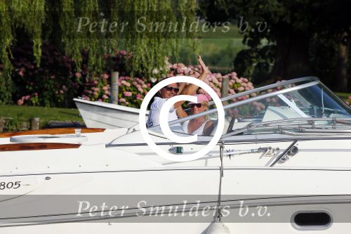 Nigtevecht 13 augustus 2015
Jurgen Smit en Milika Peterzon varen met hun boot en hond op de vecht.