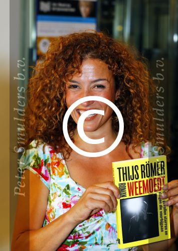 Amsterdam 12 juni 2015 
Presentatie boek Thijs Romer en nieuwe tijdschrift Wendy v Dijk. Ook Katja Schuurman is aanwezig alsmede de ouders en broer van Thijs.  De presentatie was in het nieuwe pand van Scheltema aan het Rokin