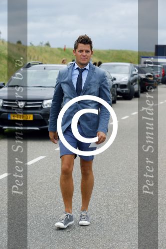 Volendam Katwoude 15 augustus 2015
Trouwen Jaap en Jenny Kwakman. Kees Tol met brandwonden