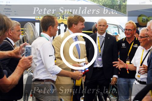 Utrecht 4 juli 2015
Tour de France start met de proloog in Utrecht. Koning Willem Alexander met burgemeester Jan v Zanen Joop Zoetemelk Richard Plugge (team Lotto  Jumbo)