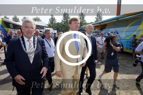 Utrecht 4 juli 2015
Tour de France start met de proloog in Utrecht. Koning Willem Alexander met burgemeester Jan v Zanen Joop Zoetemelk Richard Plugge (team Lotto  Jumbo)