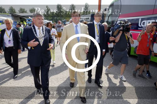 Utrecht 4 juli 2015
Tour de France start met de proloog in Utrecht. Koning Willem Alexander met burgemeester Jan v Zanen Joop Zoetemelk Richard Plugge (team Lotto  Jumbo)