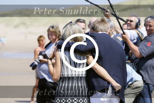 Wassenaar 10 juli 2015
Fotouurtje met Koningin Maxima Koning Willem Alexander en de prinsesjes Amalia Alexia en Ariane op het strand van Wassenaar.