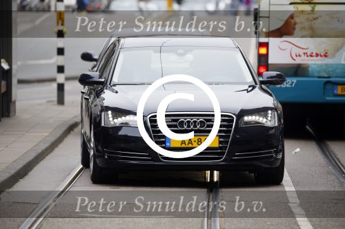 Amsterdam 16 juni 2015
Prinses Beatrix en Koning Willem Alexander arriveren bij het paleis op de dam.
