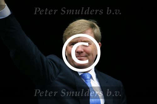 Amsterdam 16 juni 2015
Prinses Beatrix en Koning Willem Alexander arriveren bij het paleis op de dam.