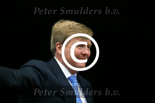 Amsterdam 16 juni 2015
Prinses Beatrix en Koning Willem Alexander arriveren bij het paleis op de dam.