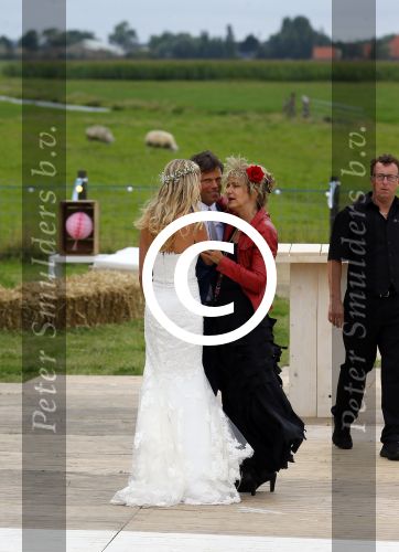 Volendam Katwoude 15 augustus 2015
Trouwen Jaap en Jenny Kwakman. Leonie Jansen trouwt het stel