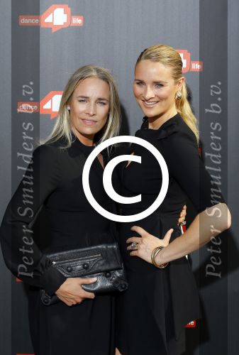 Amsterdam 26 juni 2015
Dance $ life gala. Lieke en Jette v Lexmond