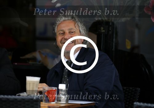 Amsterdam 16 juni 2015 
Mark Teurlings op terras bij v Dam