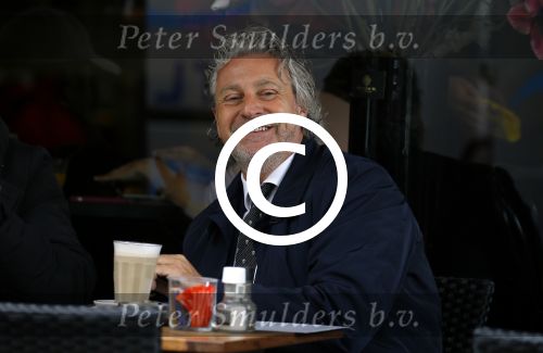 Amsterdam 16 juni 2015 
Mark Teurlings op terras bij v Dam