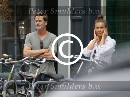 Amsterdam 14 augustus 2015  
Mark v d Loo op straat bij cold pressed juicery