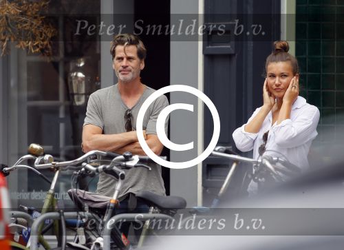 Amsterdam 14 augustus 2015  
Mark v d Loo op straat bij cold pressed juicery