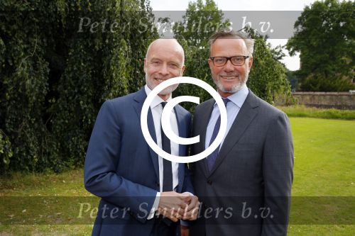 Haarzuilens 17 juni 2015
Haringparty op kasteel de Haar. Mart Visser met Partner Jop