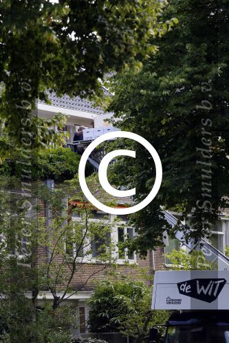 Amsterdam 18 juli 2015
Verhuizers halen spullen uit het huis van Martijn Krabbe.