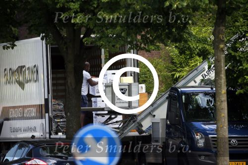 Amsterdam 18 juli 2015
Verhuizers halen spullen uit het huis van Martijn Krabbe.