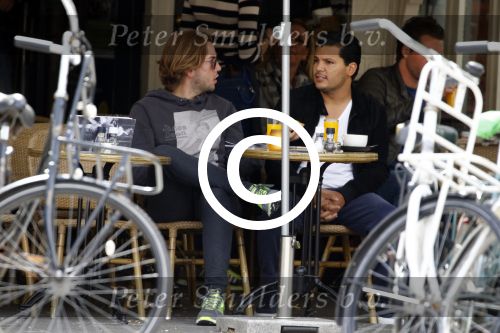 Amsterdam 18 juni 2015
Marvin Breukhoven met vriend op terras