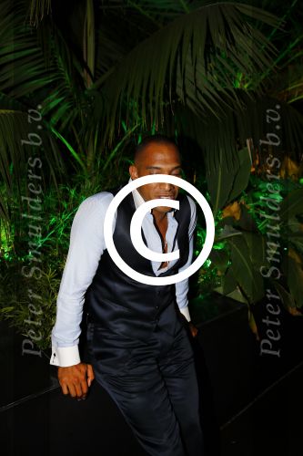 ibiza 7 augustus 2015
Maurice Mobetie (Momo) de ex vriend van Sylvie Meis wordt geintervieuwd voor het duitse blad Gala in zijn club Cavalli ibiza