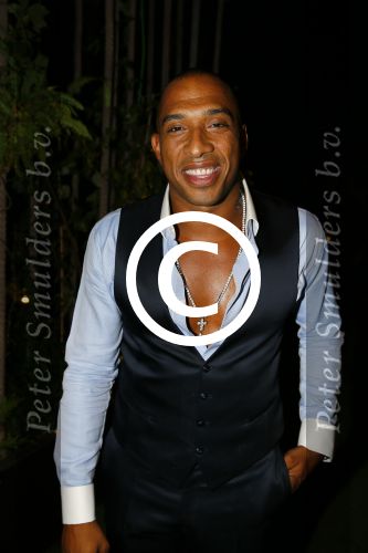 ibiza 7 augustus 2015
Maurice Mobetie (Momo) de ex vriend van Sylvie Meis wordt geintervieuwd voor het duitse blad Gala in zijn club Cavalli ibiza
