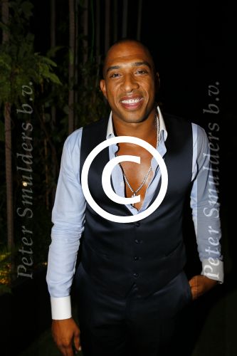 ibiza 7 augustus 2015
Maurice Mobetie (Momo) de ex vriend van Sylvie Meis wordt geintervieuwd voor het duitse blad Gala in zijn club Cavalli ibiza
