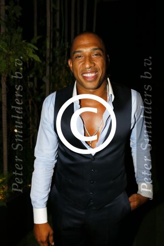 ibiza 7 augustus 2015
Maurice Mobetie (Momo) de ex vriend van Sylvie Meis wordt geintervieuwd voor het duitse blad Gala in zijn club Cavalli ibiza