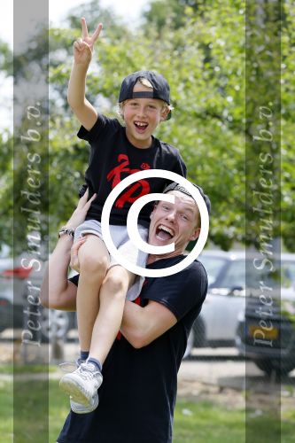 Bunnik 28 juni 2015
Enzo Knol met zijn kleidinglijn. samen met Max Smulders