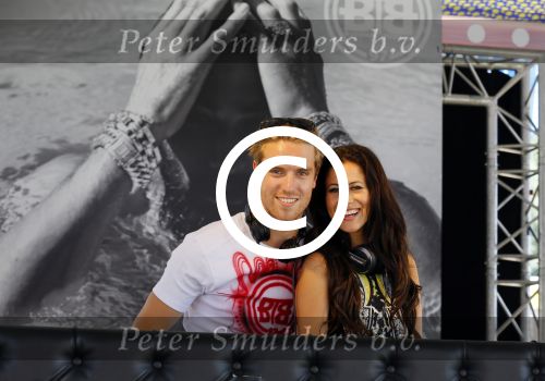 Amsterdam 11 juli 2015 
Day at the park Buddha to Buddha.
DJ Junior S (Junior Smulders) en Melissa Sneekes als DJ
