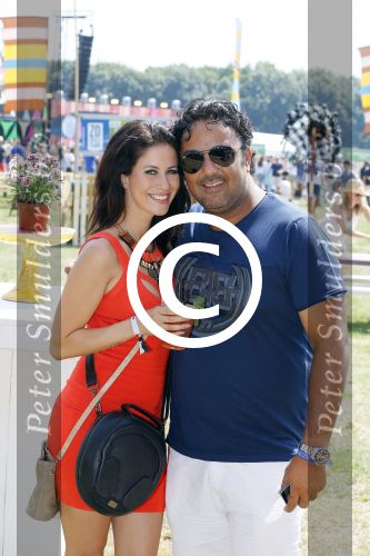Amsterdam 11 juli 2015 
Day at the park Buddha to Buddha.
DJ Junior S (Junior Smulders) en Melissa Sneekes als DJ. Melissa met Dennis Rugenbregt