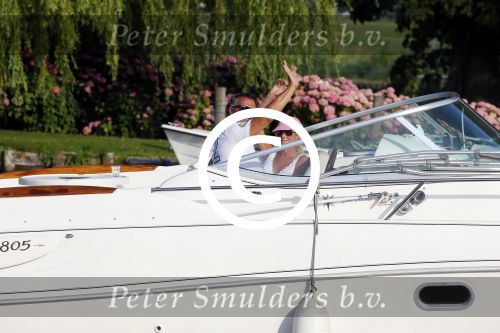 Nigtevecht 13 augustus 2015
Jurgen Smit en Milika Peterzon varen met hun boot en hond op de vecht.
