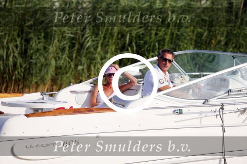 Nigtevecht 13 augustus 2015
Jurgen Smit en Milika Peterzon varen met hun boot en hond op de vecht.