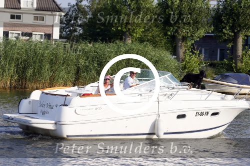 Nigtevecht 13 augustus 2015
Jurgen Smit en Milika Peterzon varen met hun boot en hond op de vecht.