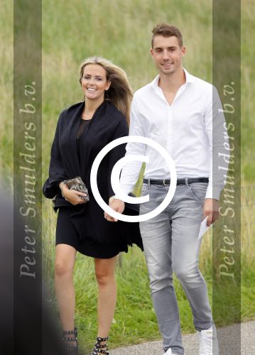 Volendam Katwoude 15 augustus 2015
Trouwen Jaap en Jenny Kwakman. Monique Smit met vriend Martijn