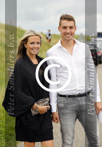 Volendam Katwoude 15 augustus 2015
Trouwen Jaap en Jenny Kwakman. Monique Smit met vriend Martijn