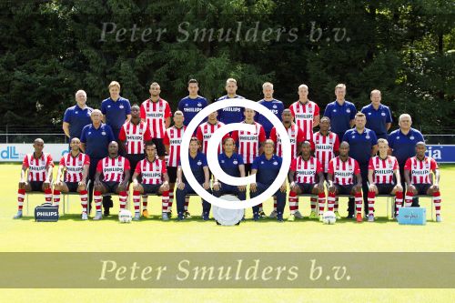 Eindhoven, 6 Juli 2015 Selectie PSV seizoen 2015-2016. Achter, Eddy Pepels, Rolf Timmermans, Rai Vloet, Luuk Koopmans, Jeroen Zoet, Remko Pasveer, Jorrit Hendrix, Egid Kiesouw, Rob Ouderland. Midden: Mart van den Heuvel, Nicolas Isimat, Stijn Schaars, Jeffrey Bruma, Luuk de Jong, Jurgen Locadia, Steven Bergwijn, Marcel Hover, Adri van Dooren. Voor: Joshua Brenet, Simon Poulsen, Jetro Willems, Adam Mahet, Chris van der Weerden, Phillip Cocu, Ruud Brood, Georginio Wijnaldum, Florian Jozefzoon, Marcel Ritzmaier, Luciano Narsingh.