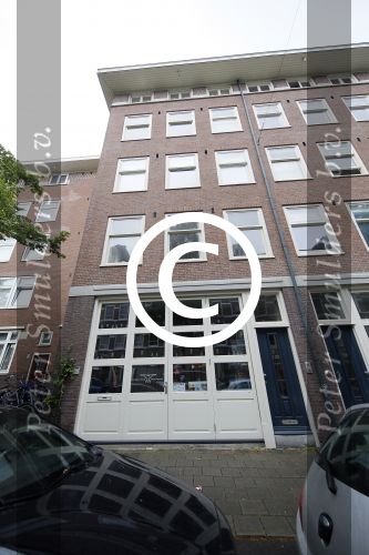 Amsterdam 15 en 18 juli 2015
Patricia Steur verlaat haar huis en gaat boodschappen doen.