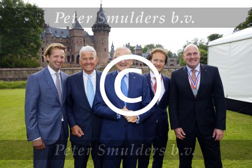 Haarzuilens 17 juni 2015
Haringparty op kasteel de Haar. Pieter v Vollenhoven met zoon Floris en Frank Houben Jr.