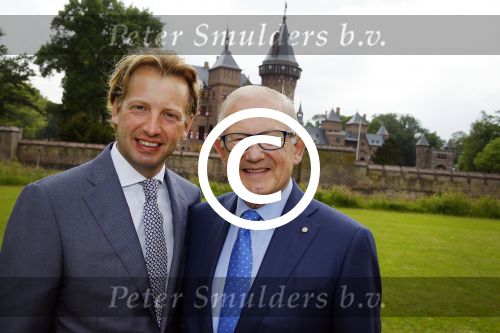 Haarzuilens 17 juni 2015
Haringparty op kasteel de Haar. Pieter v Vollenhoven met zoon Floris en ...