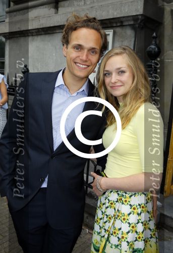 Amsterdam 20 juni 2015 
Trouwen Kimberley Klaver en Bas Schothorst in de Duif in Amsterdam. Pip Pellens met vriend