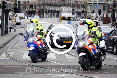 Amsterdam 16 juni 2015
Prinses Beatrix en Koning Willem Alexander arriveren bij het paleis op de dam.