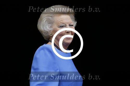 Amsterdam 16 juni 2015
Prinses Beatrix en Koning Willem Alexander arriveren bij het paleis op de dam.